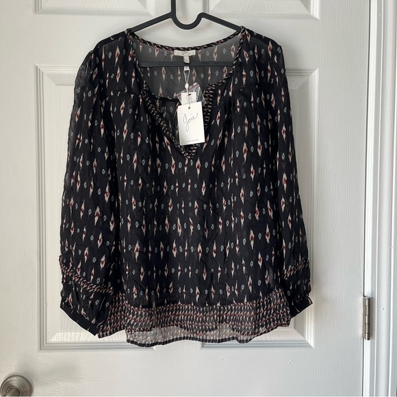 Joie Tops - NWT Women's Joie 100% Silk Long Sleeve Top size Medium
